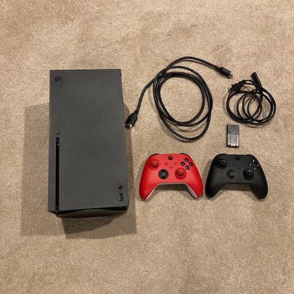 Xbox Series X (2020) - 1 TB, Black, standard