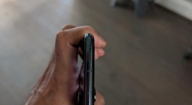 Mint
													Motorola Razr Plus (2024) - T-Mobile, Navy Blue, 256 GB, 12 GB, photo 5 of 9