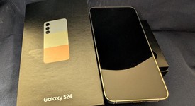 Good
													Samsung Galaxy S24 - Unlocked, Green, 256 GB, 8 GB, SM-S921U1, photo 2 of 11