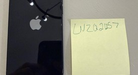 Mint
													Apple iPhone 12 - Unlocked, Black, 128 GB, A2172, photo 4 of 10