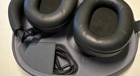 Used
													Sony WH-1000XM6 - Black, photo 3 of 5