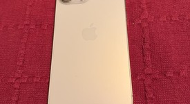 Good
													Apple iPhone 13 Pro Max - Unlocked, Gold, 256 GB, A2484, photo 3 of 5