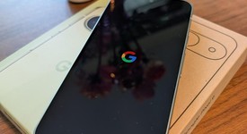 Good
													Google Pixel 9 - Unlocked, Wintergreen, 128 GB, 12 GB, G2YBB, photo 5 of 10