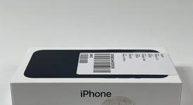 New
													Apple iPhone 13 - Straight Talk, Midnight, 128 GB, A2482, photo 6 of 6