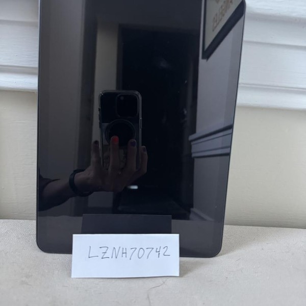 Apple iPad Air 4th Gen - Wi-Fi, 64 GB, Gray, A2316