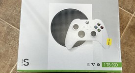 New
													Xbox Series S (2020) - Robot White, 1 TB, photo 1 of 5