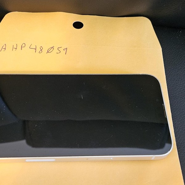 Apple iPhone 13 - Verizon, 128 GB, Midnight, A2482