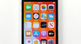 Good
													Apple iPhone SE 1st Gen 2016 - Unlocked, Grey, 32 GB, A1662, photo 1 of 8