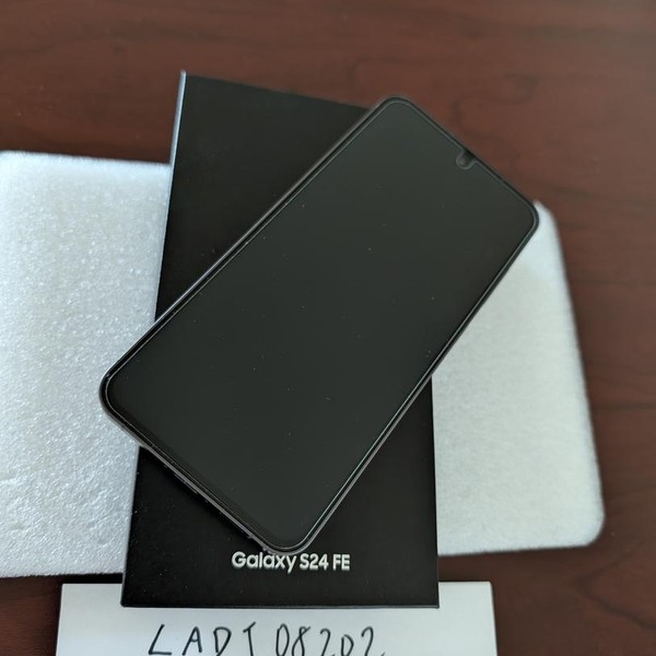 Samsung Galaxy S24 FE - Metro by T-Mobile, 128 GB, Graphite, SM-S721U