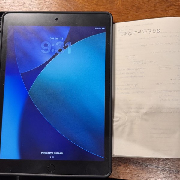 Apple iPad (9th Gen) - Wi-Fi, 64 GB, Gray, A2602