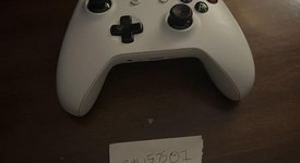 Good
													Xbox Wireless Controller (2020) - White, photo 1 of 1
