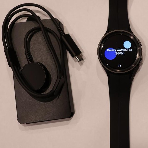 Samsung Galaxy Watch5 Pro - Wi-Fi, Black, 45mm