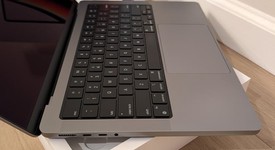 Good
													MacBook Pro 2021 - 14" - Apple M1 Pro 8-core, Gray, 512 GB, 16 GB, photo 3 of 9