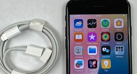 Mint
													Apple iPhone SE 3rd Gen 2022 - Unlocked, Midnight, 64 GB, A2595, photo 2 of 10
