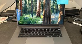 Good
													MacBook Pro 2018 (With Touch Bar) - 15" - I9, Silver, 512 GB, 16 GB, photo 4 of 6
