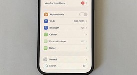 Mint
													Apple iPhone 16 - Unlocked, Black, 128 GB, A3081, photo 2 of 15