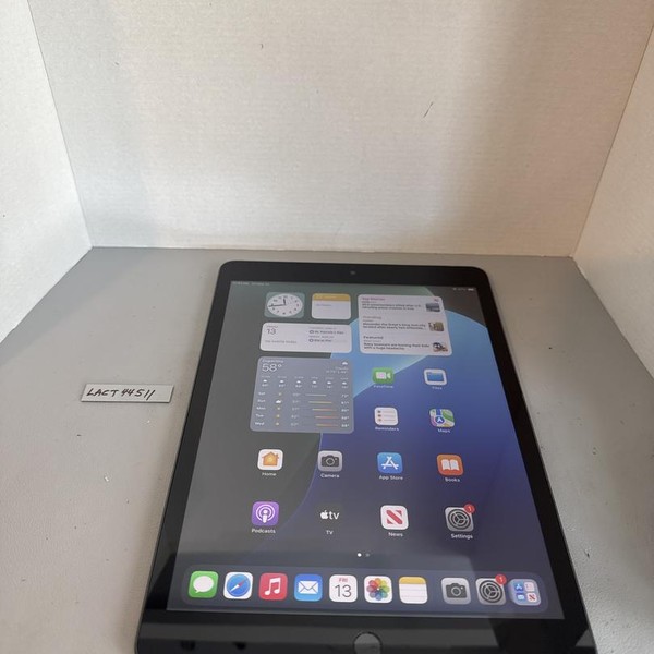 Apple iPad 9th Gen - Unlocked, 256 GB, Gray, A2603