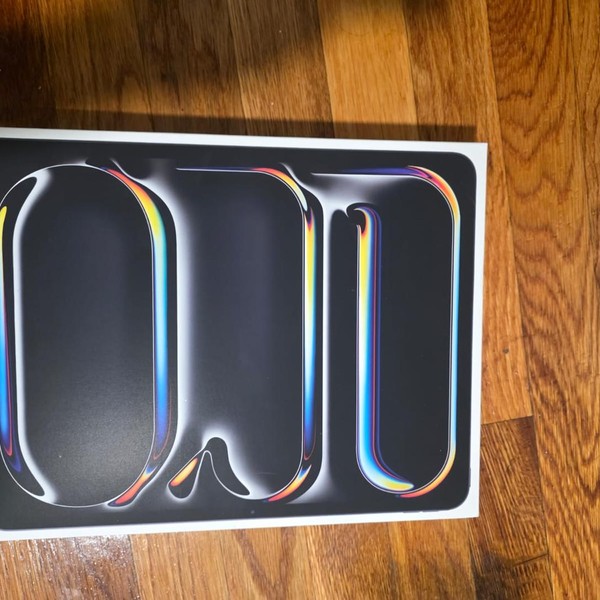 Apple iPad Pro 13 inch (M5) 2025 - Wi-Fi, 256 GB, Space Black, Apple M5 9-Core, A3360, Standard Glass