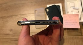 Mint
													Apple iPhone Xs - Unlocked, Silver, 256 GB, A1920, photo 4 of 10