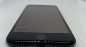 Mint
													Apple iPhone 7 - Verizon, Black, 32 GB, A1660, photo 4 of 8