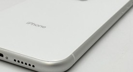 Fair
													Apple iPhone Xr - Unlocked, White, 64 GB, A1984, photo 5 of 6