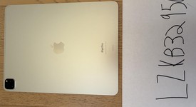 Good
													Apple iPad Pro 12.9" 6th Gen 2022 - Wi-Fi, Silver, 128 GB, photo 2 of 7