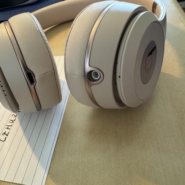 Beats Solo3 - Rose Gold