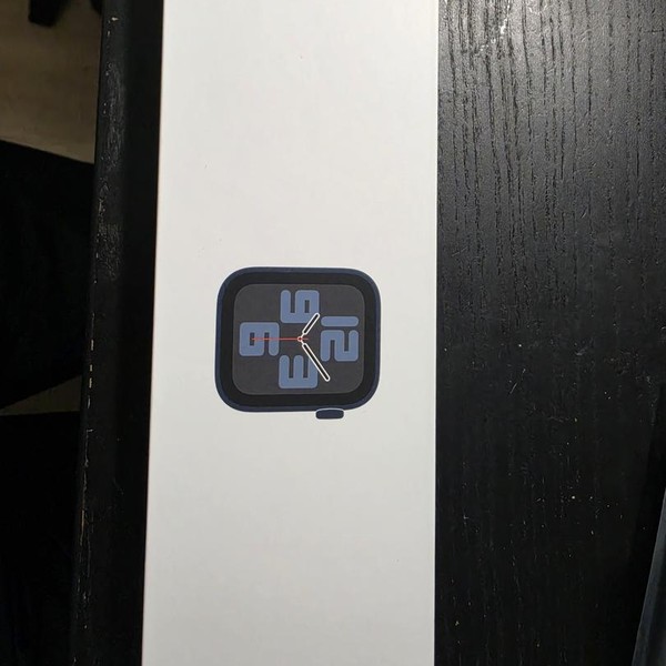 Apple Watch SE (2nd Gen) 44mm - Unlocked, Midnight, A2727 - Cellular, Aluminum