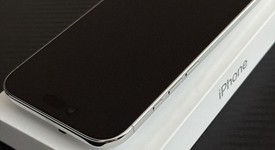 Mint
													Apple iPhone Air - Unlocked, Cloud White, 256 GB, A3260, photo 3 of 6