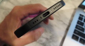 Mint
													Apple iPhone 16 - Verizon, Black, 512 GB, A3081, photo 5 of 8