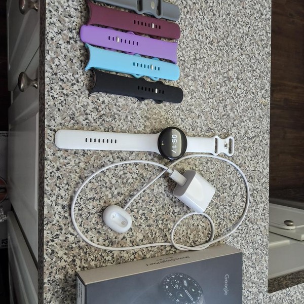 Google Pixel Watch 4 - Wi-Fi, Black, 45mm