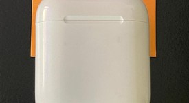 Used
													Apple AirPods 2nd Gen - Lightning Case, photo 2 of 5