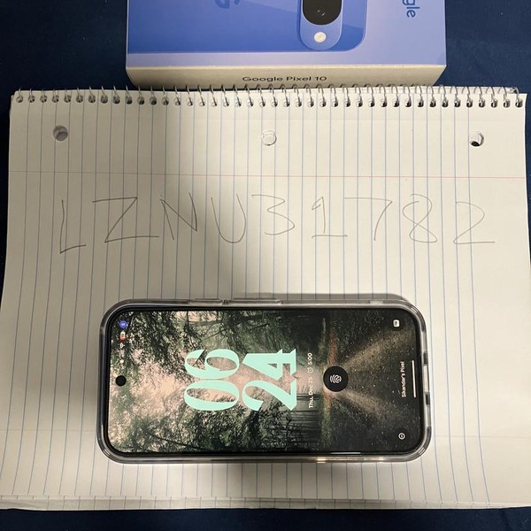 Google Pixel 10 - Unlocked, 128 GB, Indigo, GLBW0