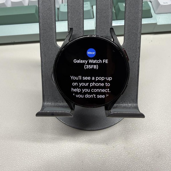 Samsung Galaxy Watch FE - Unlocked, Black, 40 mm