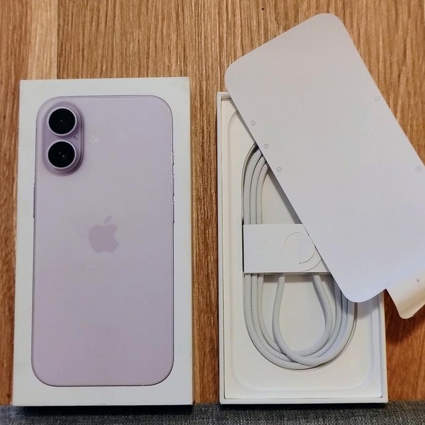 Apple iPhone 17 - Unlocked, 256 GB, Lavender, A3258