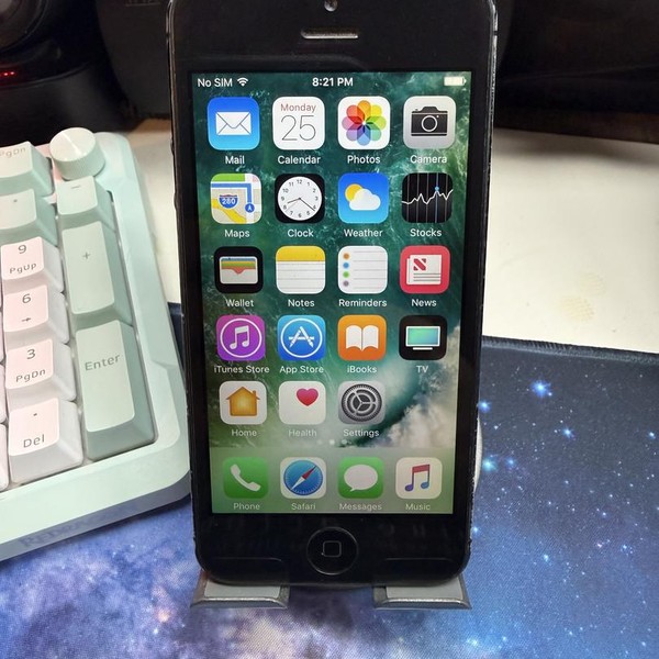 Apple iPhone 5 - AT&T, 16 GB, Black, A1428