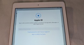 Good
													Apple iPad 6th Gen - T-Mobile, Gold, 32 GB, A1954, photo 3 of 4
