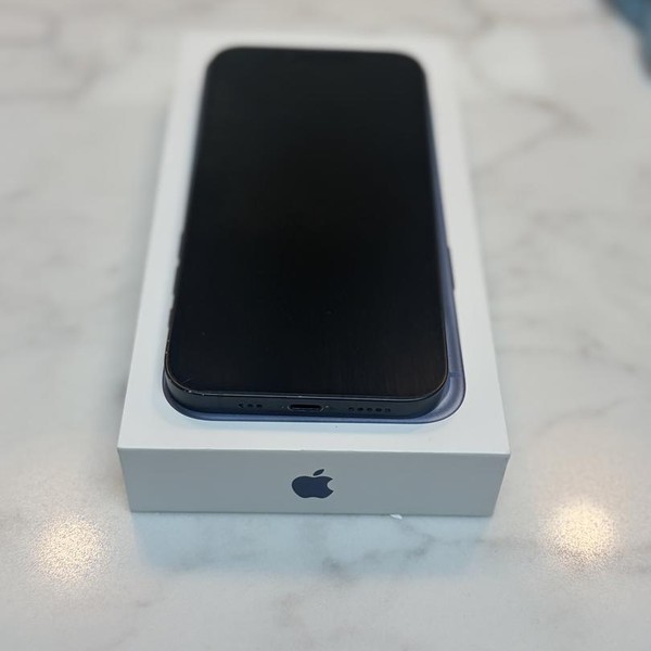 Apple iPhone 14 - Unlocked, 128 GB, Midnight, A2649