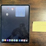 Good Apple iPad Pro 12.9 inch 4th Gen 2020 - Unlocked, 256 GB, Silver, A2069