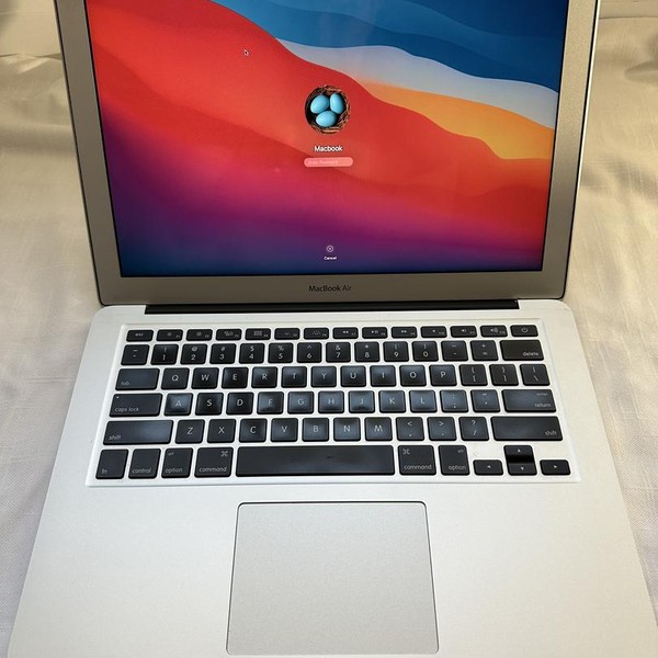 MacBook Air 2015 - 13 inch - Silver, 256 GB, 4 GB