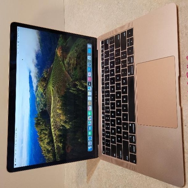 MacBook Air 2018 - 13 inch - 128 GB, Gold, 8 GB, Intel Core i5