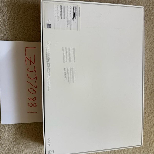 MacBook Pro 2016 (With Touch Bar) - 15 inch - 1 TB, Silver, 16 GB