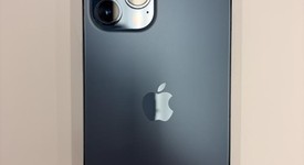 Good
													Apple iPhone 12 Pro Max - Unlocked, Pacific Blue, 256 GB, A2342, photo 5 of 9