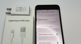 Good
													Apple iPhone SE 3rd Gen 2022 - Unlocked Non-US, Starlight, 128 GB, A2783, photo 1 of 4