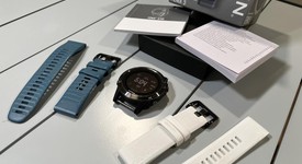 Good
													Garmin Fenix 5S Sapphire - Black, photo 1 of 9
