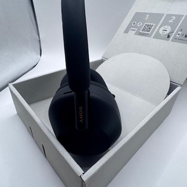 Sony WH-1000XM5 - Black