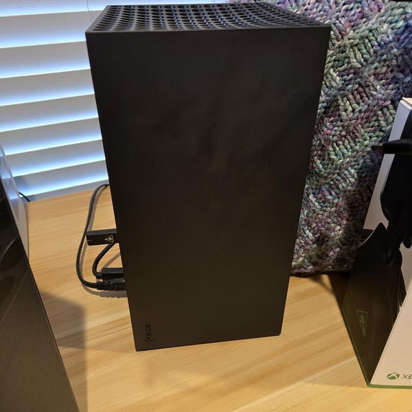 Xbox Series X (2020) - 1 TB, Black, standard