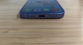 Mint
													Apple iPhone 16 - AT&T, Ultramarine, 128 GB, A3081, photo 3 of 9