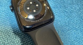 Good
													Apple Watch Series 8 45mm - Unlocked, Midnight, A2774 - Cellular, Aluminum, photo 3 of 7