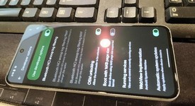 Good
													Google Pixel 8 - Unlocked, Hazel, 128 GB, 8 GB, G9BQD, Sub-6 5G, photo 4 of 5